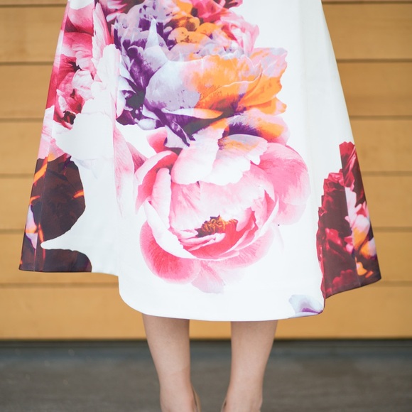 KEEPSAKE the Label White and Red Floral A-Line Skirt - Picture 7 of 7